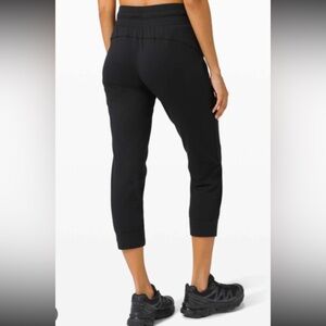 Lululemon Ready to Rulu Crop